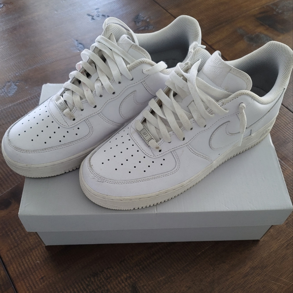 Nike Air Force 1